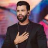 Gusttavo Lima promete custear cirurgia de menino com doença rara durante show no Acre
