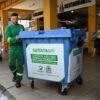 Rua 8 reduz lixo com instalação de contêineres em Goiânia